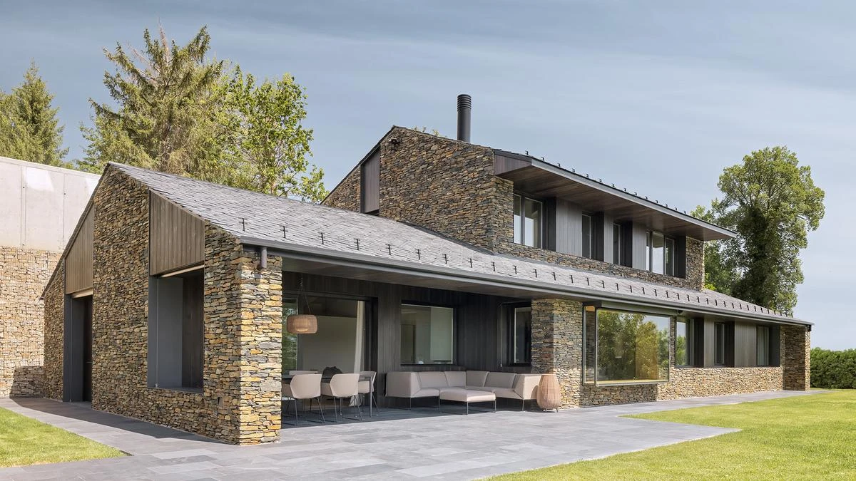 Architecture That Connects With Nature: Bover