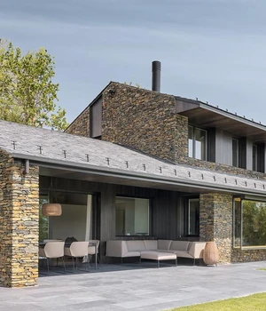 Architecture That Connects With Nature: Bover